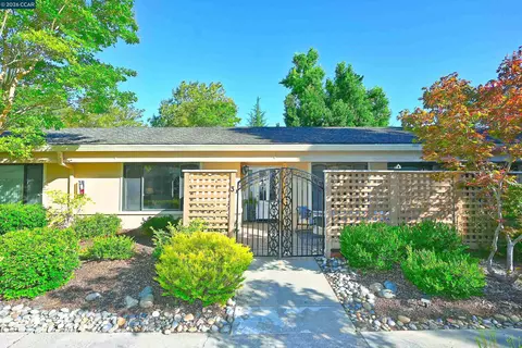 1148 Fairlawn Ct #3, Walnut Creek, CA 94595