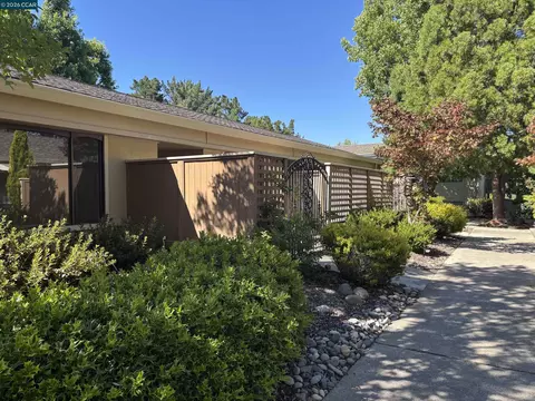 1148 Fairlawn Ct #3, Walnut Creek, CA 94595