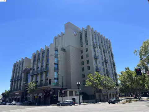 423 7th St #313, Oakland, CA 94607