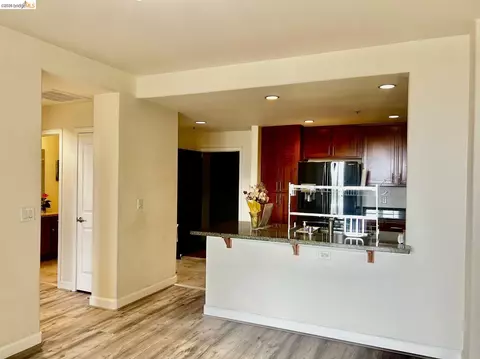 Kitchen - 423 7th St #313, Oakland, CA 94607 photo 8 of 8