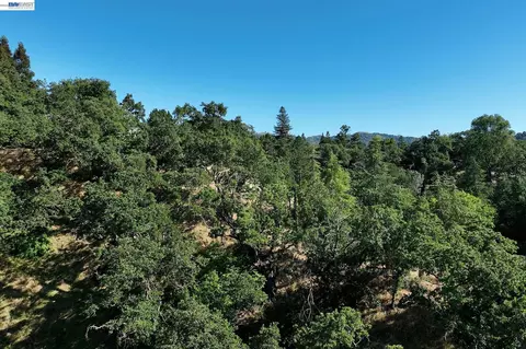 247 Sequoia Ave, Walnut Creek, CA 94595