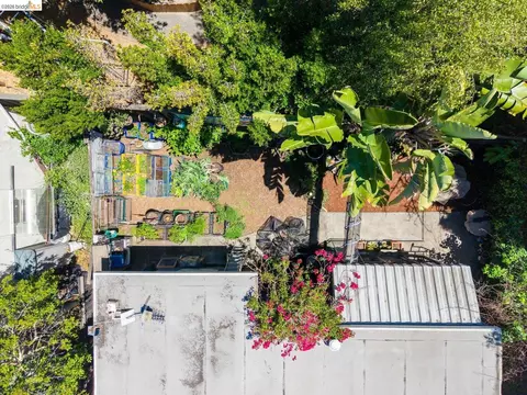 View/Area - 2235 California St, Berkeley, CA 94703 photo 4 of 12