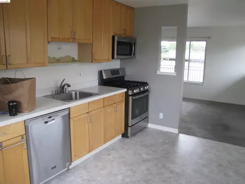 Kitchen - 2235 California St, Berkeley, CA 94703 photo 2 of 3