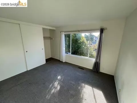 Bedroom - 2235 California St, Berkeley, CA 94703 photo 3 of 6