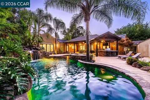 1676 Foothill Park Cir, Lafayette, CA 94549