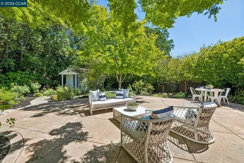 Exterior - 4 Crest Rd, Lafayette, CA 94549 photo 6 of 14
