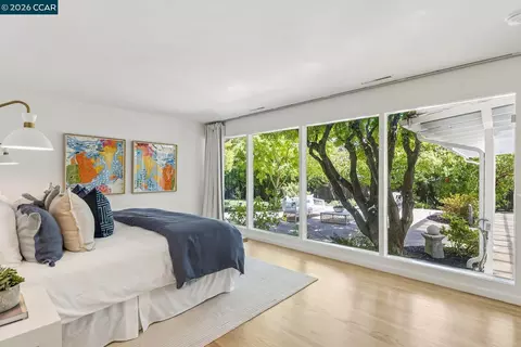 Bedroom - 4 Crest Rd, Lafayette, CA 94549 photo 1 of 4