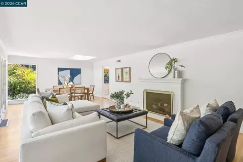 Living - 4 Crest Rd, Lafayette, CA 94549 photo 1 of 1