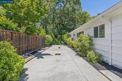 Exterior - 4 Crest Rd, Lafayette, CA 94549 photo 13 of 14