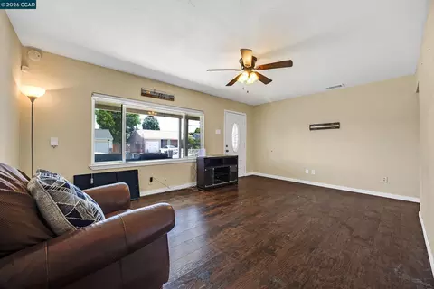 Living - 7 Lawrence Ave, Antioch, CA 94509 photo 2 of 4