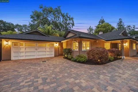 60 Karol Ln, Pleasant Hill, CA 94523