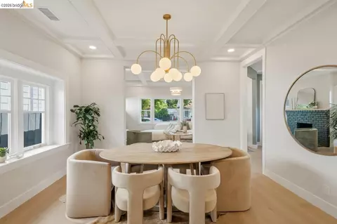 Dining - 1009 Addison St, Berkeley, CA 94710 photo 4 of 5