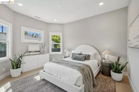 Bedroom - 1009 Addison St, Berkeley, CA 94710 photo 3 of 7