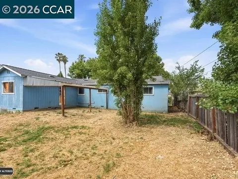Exterior - 1932 Griffin Dr, Vallejo, CA 94589 photo 3 of 5
