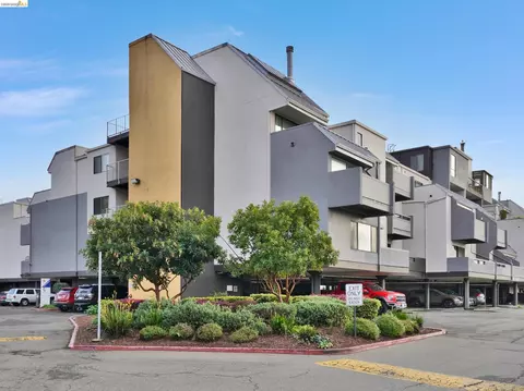 5 Embarcadero W #322, Oakland, CA 94607