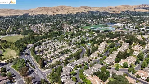 View/Area - 1025 Pinehurst Ct, Concord, CA 94521 photo 9 of 11