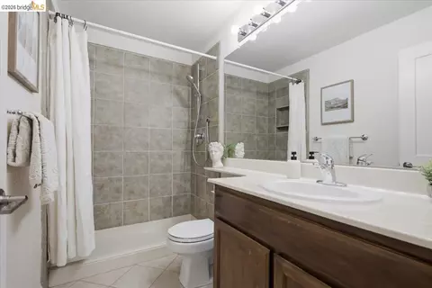Bath - 1025 Pinehurst Ct, Concord, CA 94521 photo 4 of 4