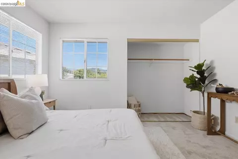 Bedroom - 1025 Pinehurst Ct, Concord, CA 94521 photo 3 of 3