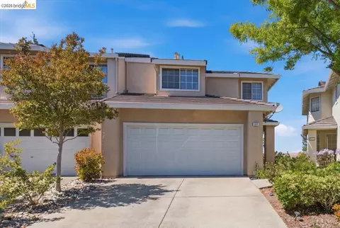 Exterior - 1025 Pinehurst Ct, Concord, CA 94521 photo 4 of 6