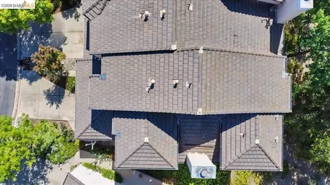 View/Area - 1025 Pinehurst Ct, Concord, CA 94521 photo 3 of 11