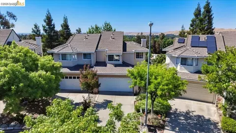 View/Area - 1025 Pinehurst Ct, Concord, CA 94521 photo 1 of 11
