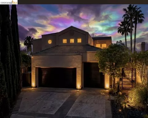 1957 Dolphin Pl, Discovery Bay, CA 94505