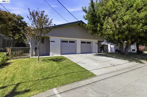 7359-7361 Glenoaks Way, Dublin, CA 94568