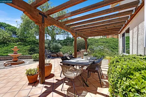 Exterior - 11433 Wildcat Ct, Dublin, CA 94568 photo 5 of 19