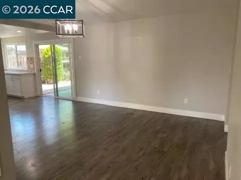 Living - 945 Arambel Dr, Patterson, CA 95363 photo 3 of 4