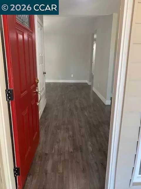 Entry Way - 945 Arambel Dr, Patterson, CA 95363 photo 1 of 3