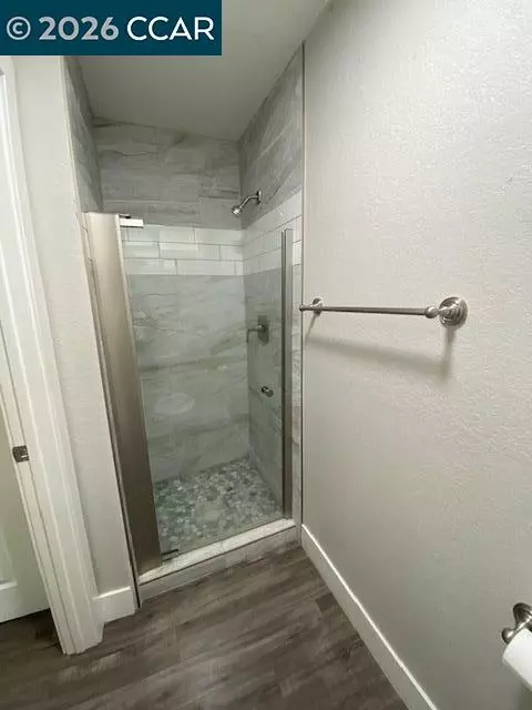 Bath - 945 Arambel Dr, Patterson, CA 95363 photo 4 of 4