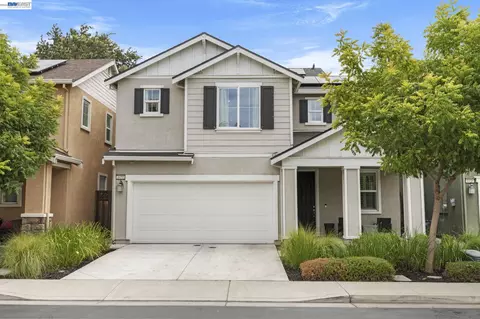4450 Oakfield Dr, Stockton, CA 95210