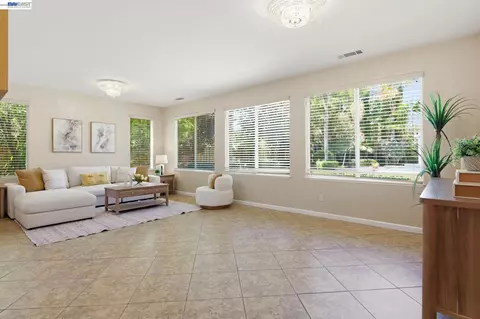 Living - 2631 Amatchi Ct, Tracy, CA 95304 photo 1 of 9