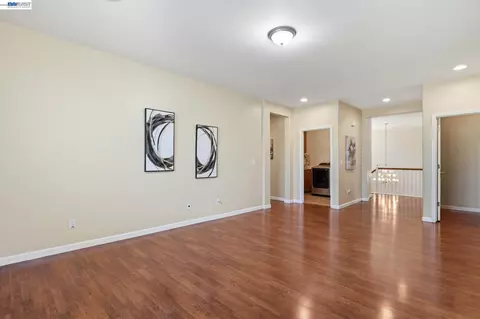 Living - 2631 Amatchi Ct, Tracy, CA 95304 photo 7 of 9