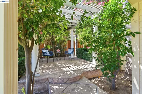 Exterior - 2631 Amatchi Ct, Tracy, CA 95304 photo 7 of 14