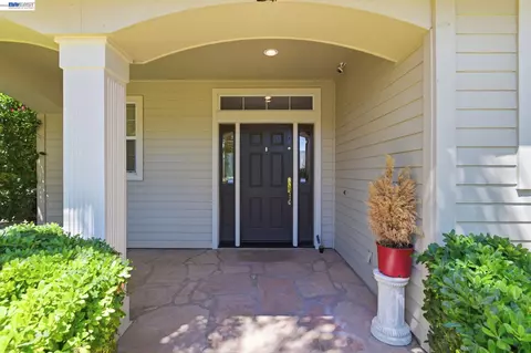 Exterior - 2631 Amatchi Ct, Tracy, CA 95304 photo 4 of 14