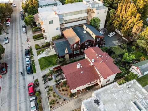 View/Area - 1643 Oxford St, Berkeley, CA 94709 photo 9 of 10