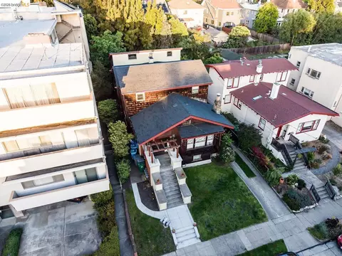 View/Area - 1643 Oxford St, Berkeley, CA 94709 photo 2 of 10