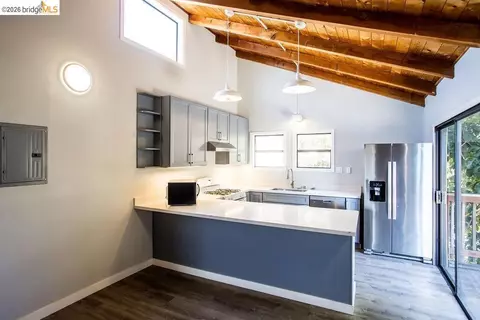 Kitchen - 1643 Oxford St, Berkeley, CA 94709 photo 3 of 3