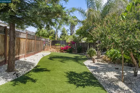 Exterior - 38 Keith Ct, Oakley, CA 94561 photo 10 of 23