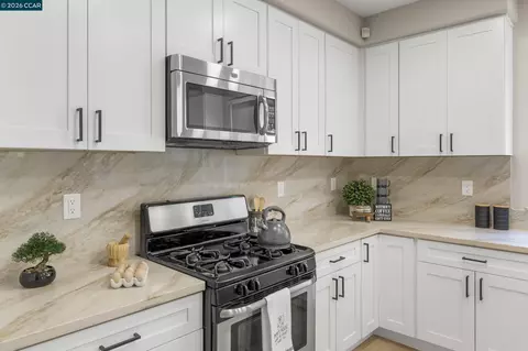 Kitchen - 38 Keith Ct, Oakley, CA 94561 photo 5 of 5
