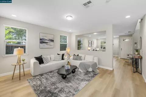 Living - 38 Keith Ct, Oakley, CA 94561 photo 4 of 10