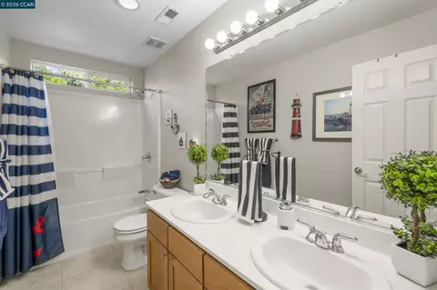 Bath - 38 Keith Ct, Oakley, CA 94561 photo 6 of 6