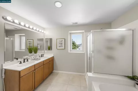 Bath - 38 Keith Ct, Oakley, CA 94561 photo 5 of 6