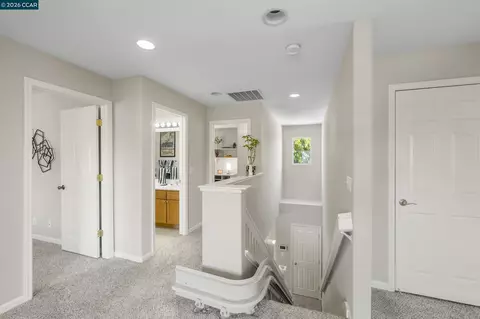 Entry Way - 38 Keith Ct, Oakley, CA 94561 photo 5 of 6