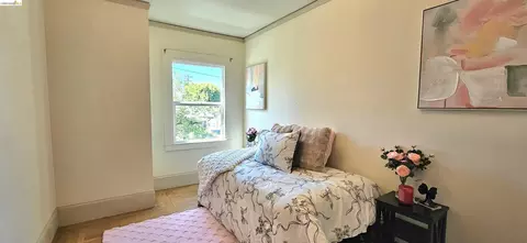 Bedroom - 1901 Parker St #3, Berkeley, CA 94704 photo 3 of 3