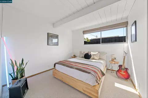 Bedroom - 4130 Wilson Ln, Concord, CA 94521 photo 4 of 5