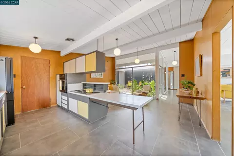 Kitchen - 4130 Wilson Ln, Concord, CA 94521 photo 4 of 5