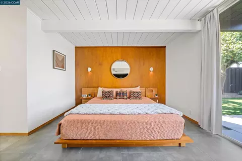 Bedroom - 4130 Wilson Ln, Concord, CA 94521 photo 1 of 5