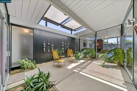 Exterior - 4130 Wilson Ln, Concord, CA 94521 photo 5 of 17